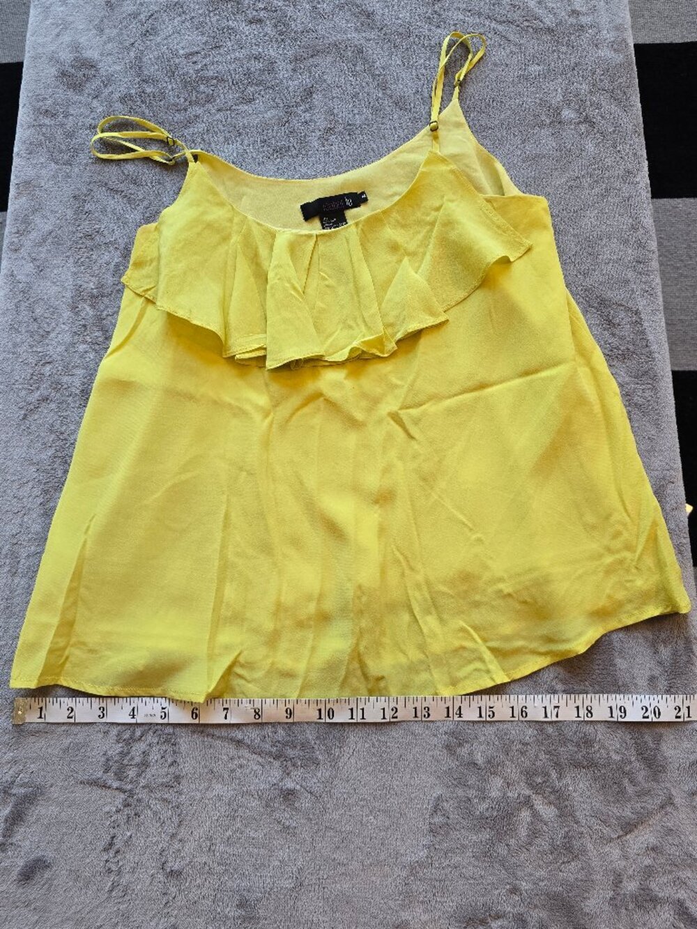Isabel Lu 100%t silk ruffle camisole top in pastel yellow size M
